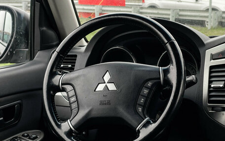 Mitsubishi Pajero IV, 2015 год, 2 397 000 рублей, 14 фотография