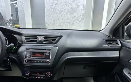 KIA Rio III рестайлинг, 2017 год, 1 345 000 рублей, 29 фотография