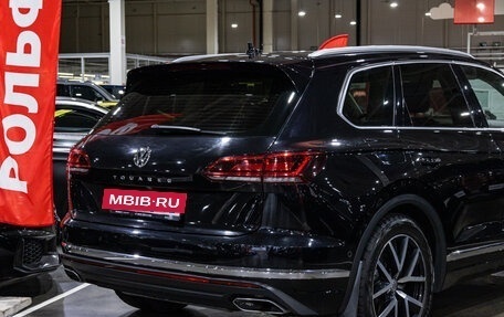Volkswagen Touareg III, 2018 год, 4 390 000 рублей, 7 фотография