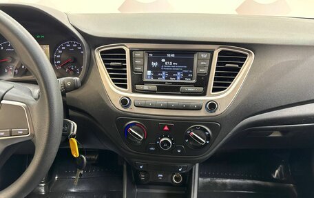 Hyundai Solaris II рестайлинг, 2021 год, 1 580 000 рублей, 14 фотография