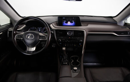 Lexus RX IV рестайлинг, 2017 год, 3 199 000 рублей, 9 фотография