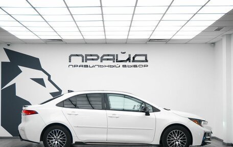 Toyota Corolla, 2021 год, 1 580 000 рублей, 5 фотография