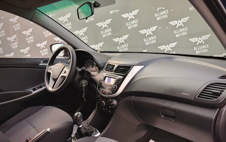 Hyundai Solaris II рестайлинг, 2012 год, 785 000 рублей, 23 фотография