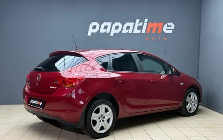 Opel Astra J, 2011 год, 675 000 рублей, 3 фотография