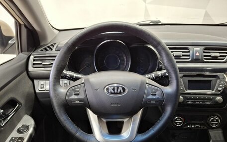 KIA Rio III рестайлинг, 2013 год, 860 000 рублей, 10 фотография