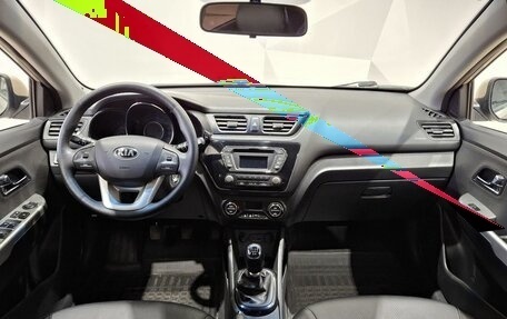 KIA Rio III рестайлинг, 2013 год, 860 000 рублей, 9 фотография