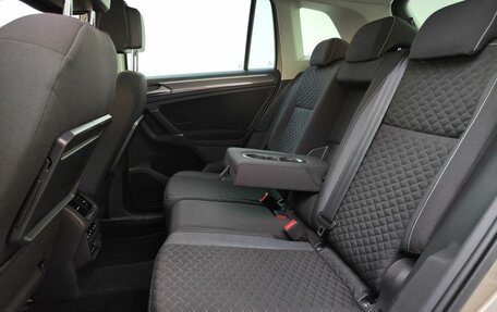 Volkswagen Tiguan II, 2018 год, 3 150 000 рублей, 15 фотография
