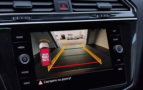 Volkswagen Tiguan II, 2018 год, 3 150 000 рублей, 24 фотография