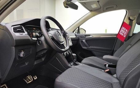 Volkswagen Tiguan II, 2018 год, 3 150 000 рублей, 20 фотография