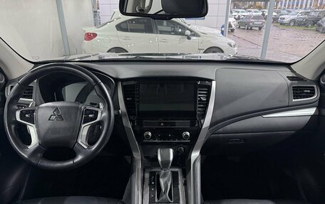 Mitsubishi Pajero Sport III рестайлинг, 2020 год, 4 349 000 рублей, 11 фотография