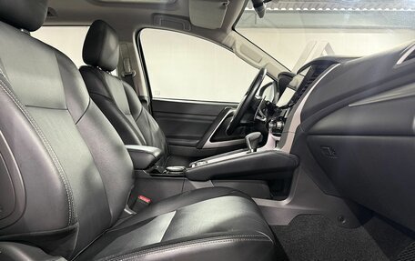 Mitsubishi Pajero Sport III рестайлинг, 2020 год, 4 349 000 рублей, 13 фотография