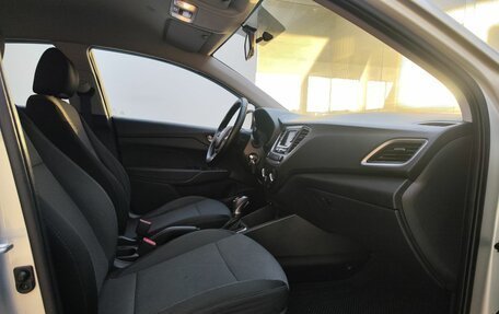 Hyundai Solaris II рестайлинг, 2018 год, 1 090 000 рублей, 13 фотография