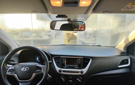 Hyundai Solaris II рестайлинг, 2018 год, 1 090 000 рублей, 17 фотография