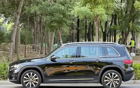 Mercedes-Benz GLB, 2023 год, 2 880 444 рублей, 4 фотография