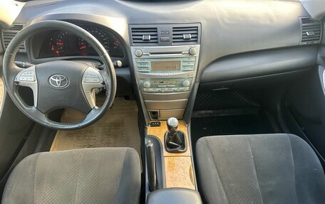 Toyota Camry, 2007 год, 820 000 рублей, 11 фотография