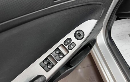 Hyundai Solaris II рестайлинг, 2015 год, 830 000 рублей, 14 фотография