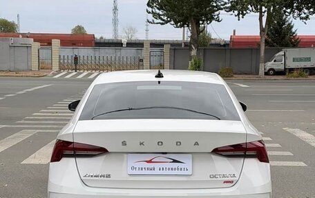 Skoda Octavia IV, 2022 год, 1 770 000 рублей, 5 фотография