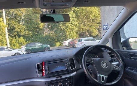 Volkswagen Sharan II, 2012 год, 1 240 000 рублей, 24 фотография