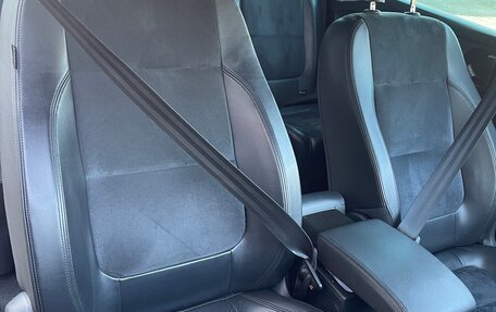 Volkswagen Sharan II, 2012 год, 1 240 000 рублей, 27 фотография