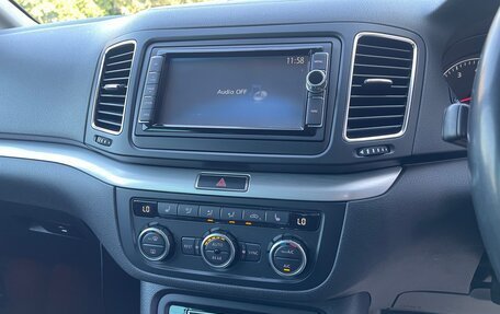Volkswagen Sharan II, 2012 год, 1 240 000 рублей, 30 фотография