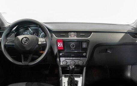 Skoda Octavia, 2019 год, 1 803 900 рублей, 6 фотография