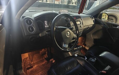 Volkswagen Tiguan I, 2010 год, 699 000 рублей, 5 фотография