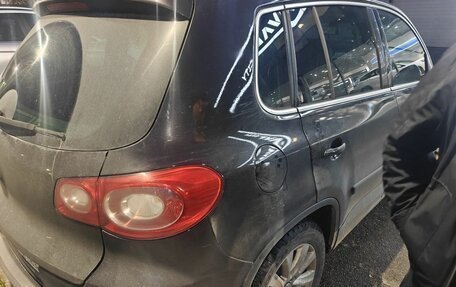 Volkswagen Tiguan I, 2010 год, 699 000 рублей, 3 фотография
