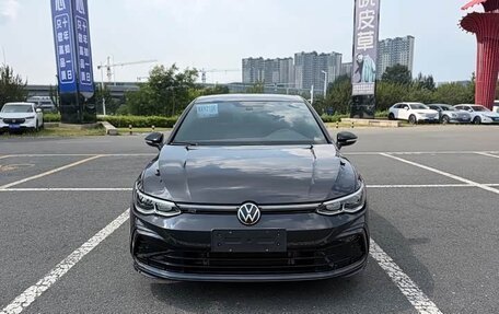 Volkswagen Golf VIII, 2021 год, 1 590 000 рублей, 2 фотография