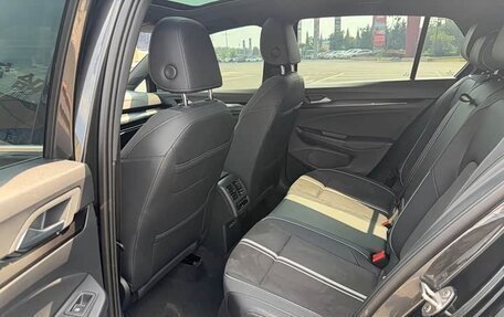 Volkswagen Golf VIII, 2021 год, 1 590 000 рублей, 8 фотография