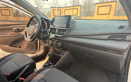 Toyota Vios III, 2023 год, 1 069 100 рублей, 22 фотография
