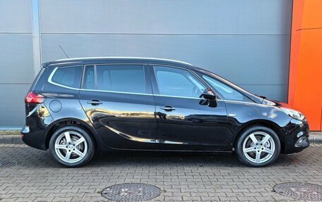 Opel Zafira C рестайлинг, 2017 год, 1 499 000 рублей, 3 фотография