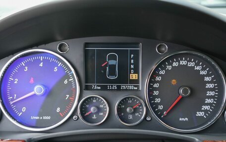 Volkswagen Touareg III, 2006 год, 780 000 рублей, 13 фотография