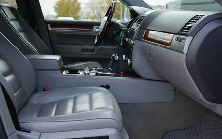 Volkswagen Touareg III, 2006 год, 780 000 рублей, 21 фотография