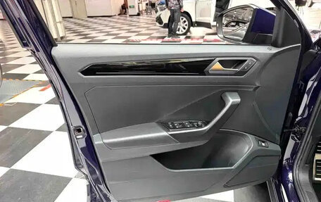 Volkswagen T-Roc I, 2022 год, 1 250 000 рублей, 12 фотография