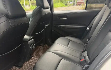 Toyota Corolla, 2022 год, 1 030 000 рублей, 10 фотография