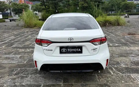 Toyota Corolla, 2022 год, 1 030 000 рублей, 5 фотография