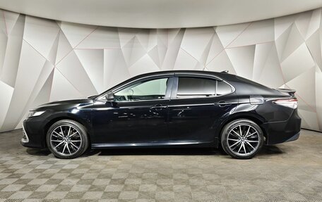 Toyota Camry, 2020 год, 1 945 000 рублей, 5 фотография