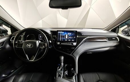 Toyota Camry, 2020 год, 1 945 000 рублей, 13 фотография