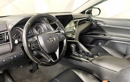 Toyota Camry, 2020 год, 1 945 000 рублей, 18 фотография