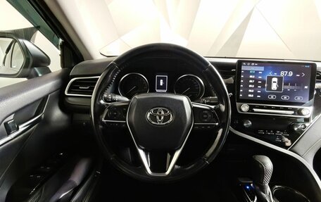 Toyota Camry, 2020 год, 1 945 000 рублей, 19 фотография