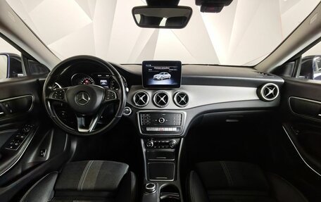 Mercedes-Benz CLA, 2018 год, 1 695 000 рублей, 14 фотография