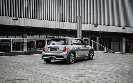 MINI Hatch, 2023 год, 1 685 000 рублей, 4 фотография