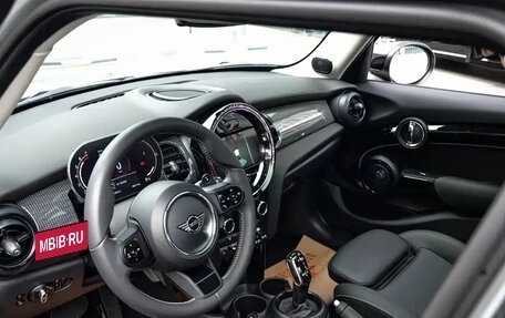 MINI Hatch, 2023 год, 1 685 000 рублей, 18 фотография