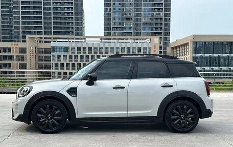 MINI Countryman II (F60), 2023 год, 1 900 000 рублей, 7 фотография