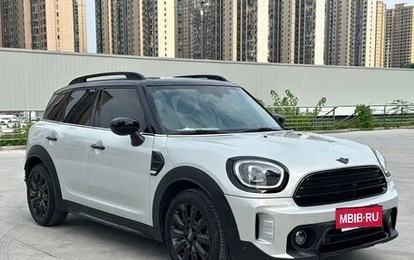 MINI Countryman II (F60), 2023 год, 1 900 000 рублей, 3 фотография