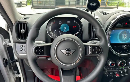 MINI Countryman II (F60), 2023 год, 1 900 000 рублей, 14 фотография