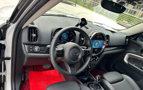 MINI Countryman II (F60), 2023 год, 1 900 000 рублей, 13 фотография