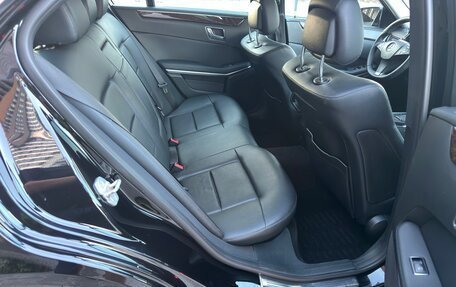 Mercedes-Benz E-Класс, 2010 год, 1 250 000 рублей, 14 фотография