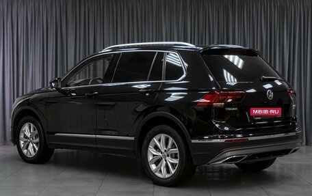 Volkswagen Tiguan II, 2017 год, 3 109 000 рублей, 2 фотография