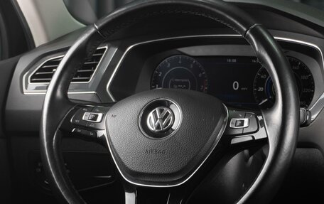 Volkswagen Tiguan II, 2017 год, 3 109 000 рублей, 18 фотография